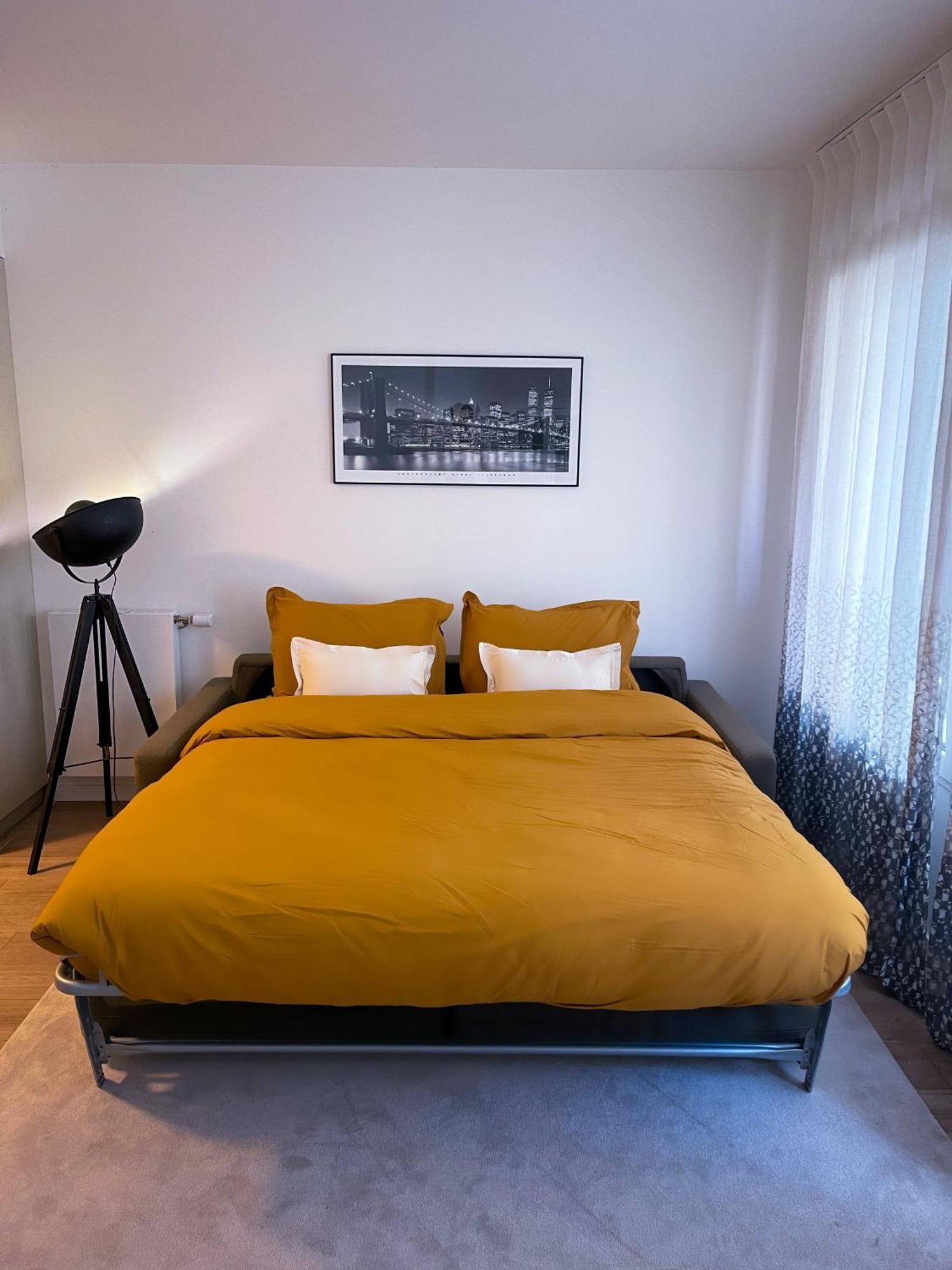 Grand Appartement Clichy Exterior photo